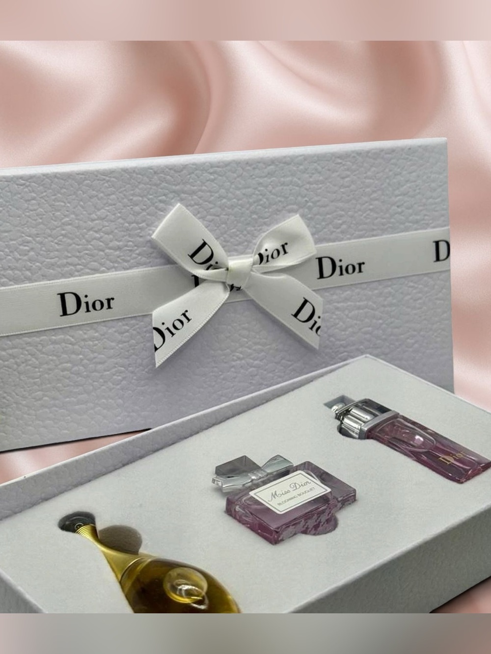 🌸 Dior Mini Perfume Gift Set – 3 x 5ml Travel Size Fragrances 🌸 - Picture 1 of 6